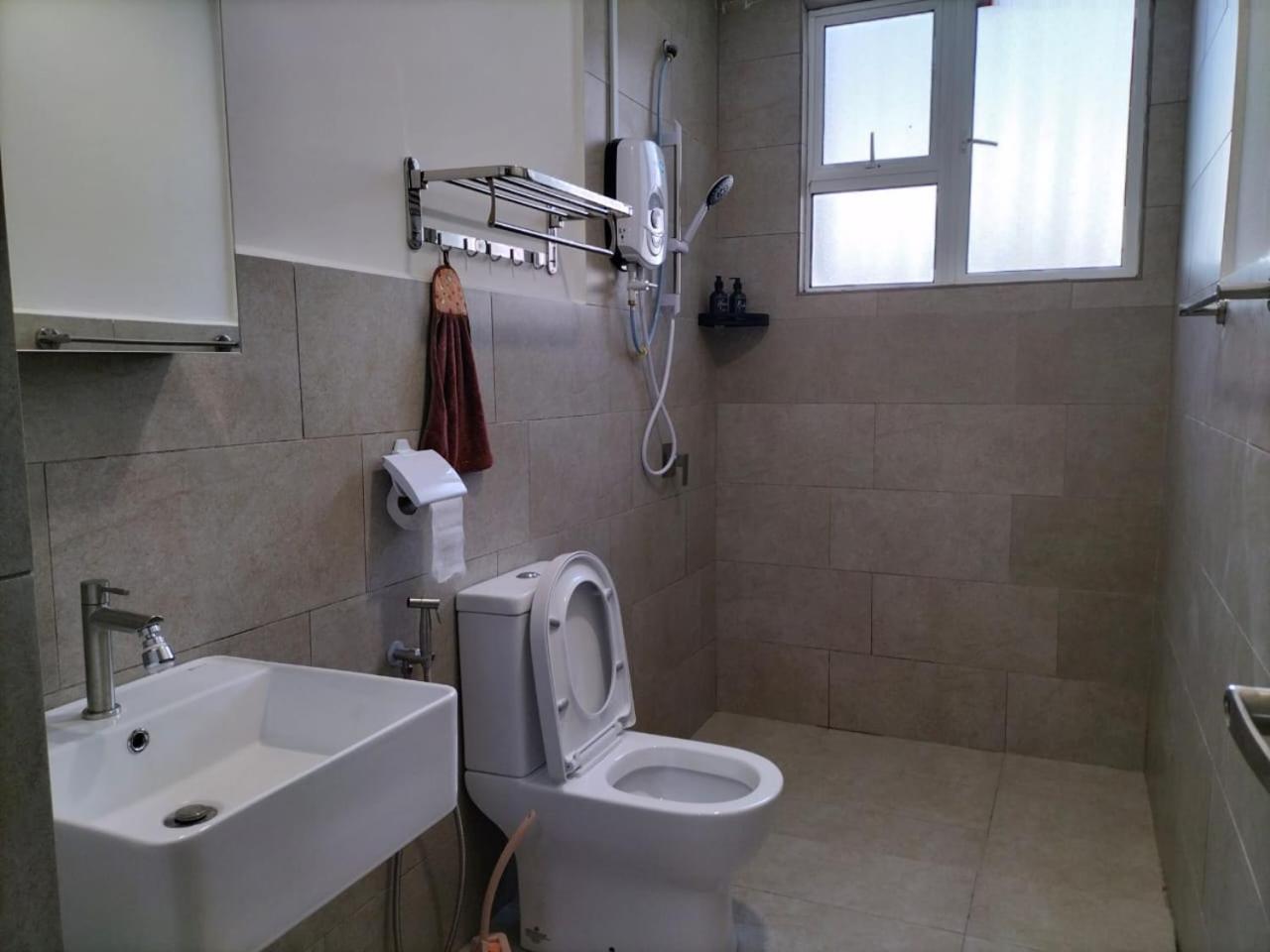 Apartment Mahkota Valley Indera Mahkota Kuantan#netflix